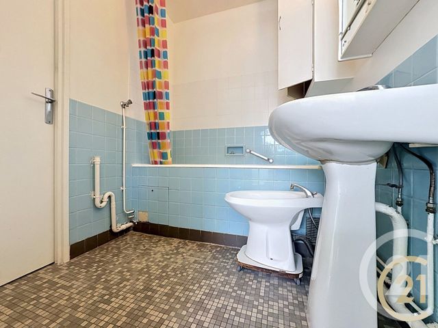 Appartement F2 à vendre - 2 pièces - 40.8 m2 - PARIS - 75020 - ILE-DE-FRANCE - Century 21 Nation