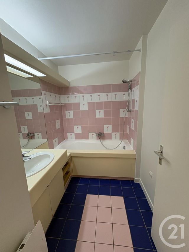 Appartement F2 à louer - 2 pièces - 49.05 m2 - PARIS - 75020 - ILE-DE-FRANCE - Century 21 Nation