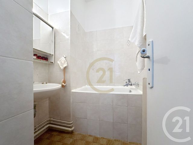 Appartement F2 à vendre - 2 pièces - 45.9 m2 - PARIS - 75012 - ILE-DE-FRANCE - Century 21 Nation