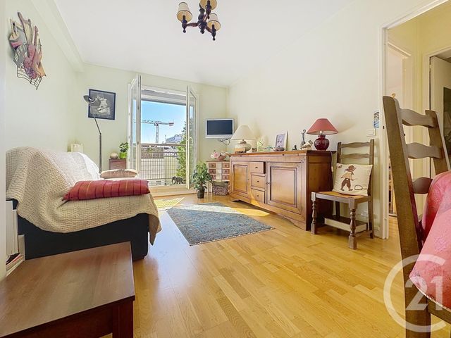 Appartement F2 à vendre - 2 pièces - 42.0 m2 - PARIS - 75020 - ILE-DE-FRANCE - Century 21 Nation