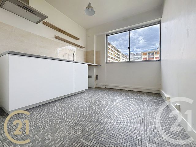 Appartement F2 à vendre - 2 pièces - 48.42 m2 - PARIS - 75020 - ILE-DE-FRANCE - Century 21 Nation