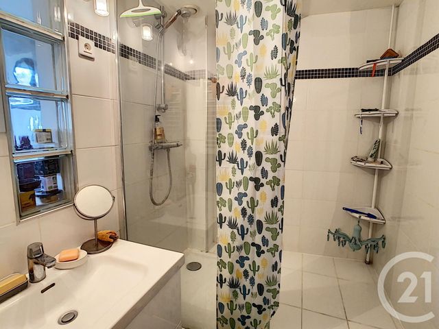 Afficher la photo en grand Appartement F4 à vendre - 4 pièces - 73.6 m2 - PARIS - 75020 - ILE-DE-FRANCE - Century 21 Nation