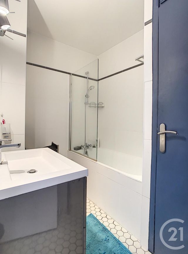 Afficher la photo en grand Appartement F3 à vendre - 3 pièces - 68.2 m2 - PARIS - 75012 - ILE-DE-FRANCE - Century 21 Nation