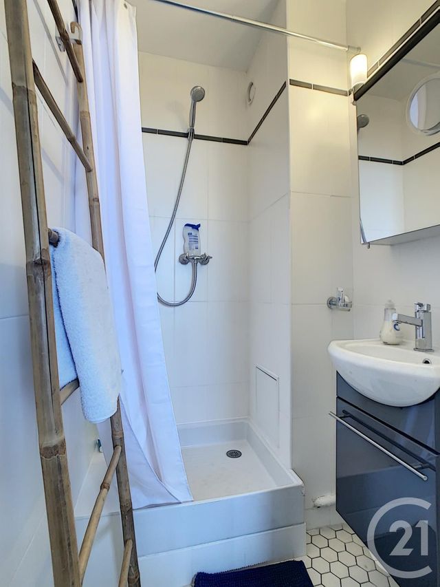 Afficher la photo en grand Appartement F3 à vendre - 3 pièces - 68.2 m2 - PARIS - 75012 - ILE-DE-FRANCE - Century 21 Nation