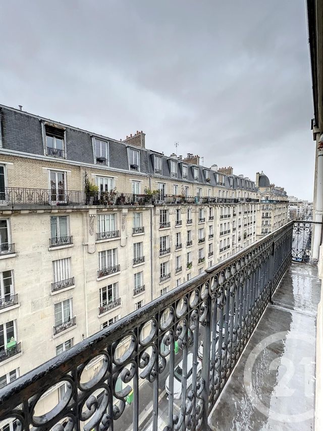  - PARIS - 